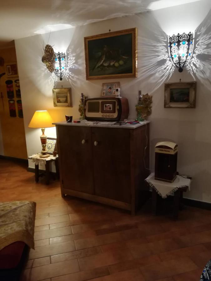 Le Stanze Di Mimi Bed and Breakfast Napoli Værelse billede