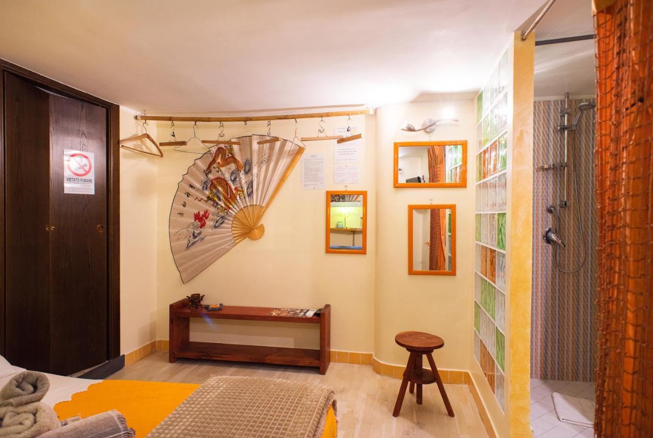 Le Stanze Di Mimi Bed and Breakfast Napoli Eksteriør billede