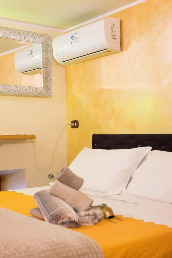 Le Stanze Di Mimi Bed and Breakfast Napoli Eksteriør billede
